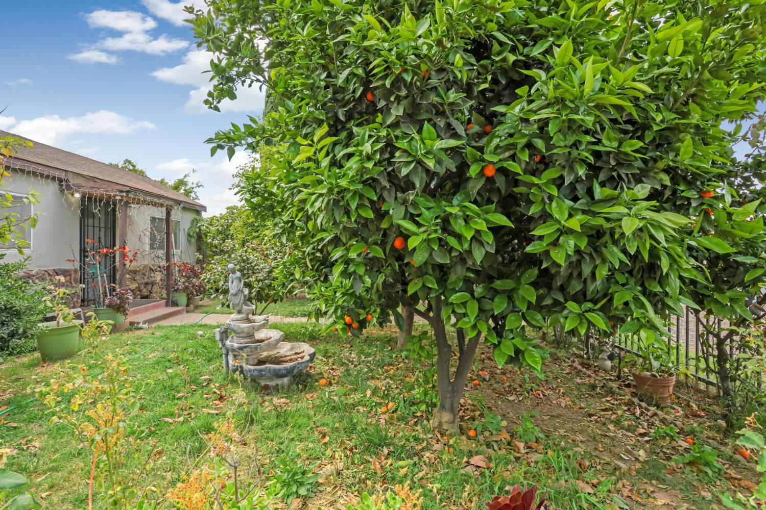 202 Olivero Rd, Modesto, CA 95358