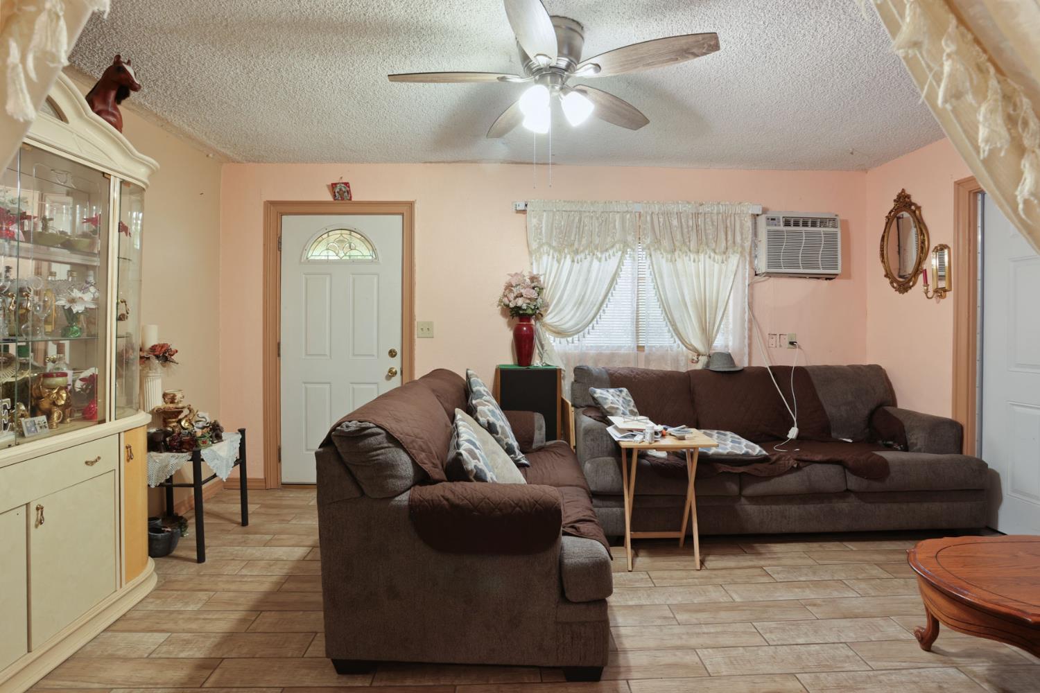 202 Olivero Rd, Modesto, CA 95358