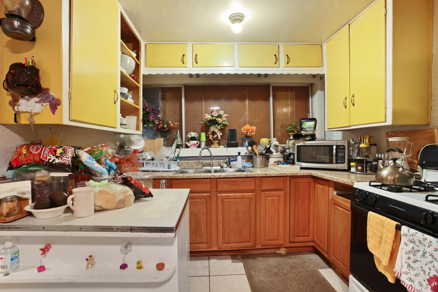 202 Olivero Rd, Modesto, CA 95358