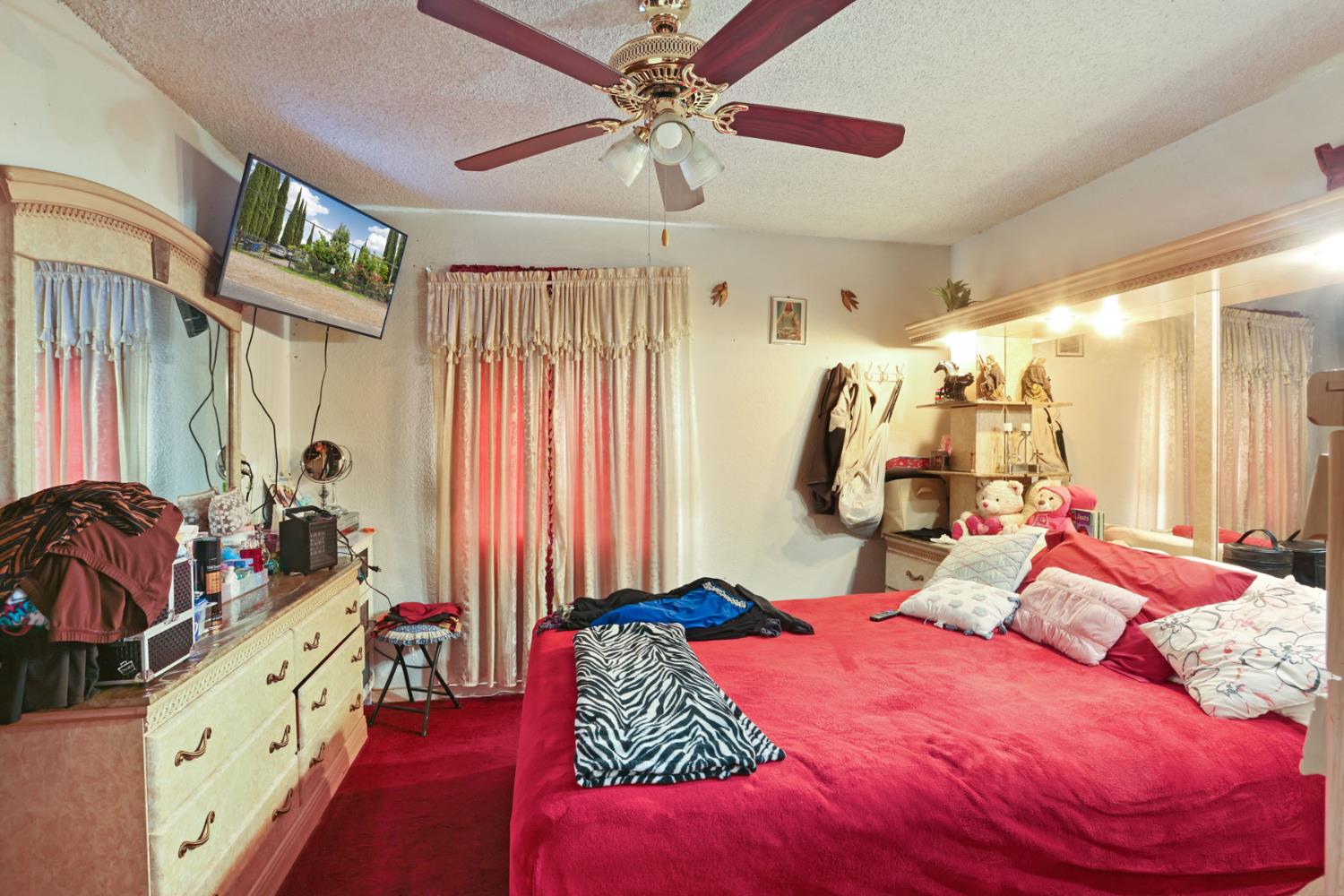 202 Olivero Rd, Modesto, CA 95358