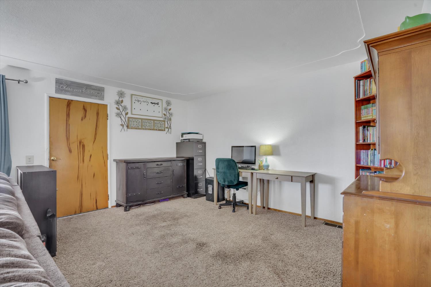 531 Locust Ave, Manteca, CA 95337