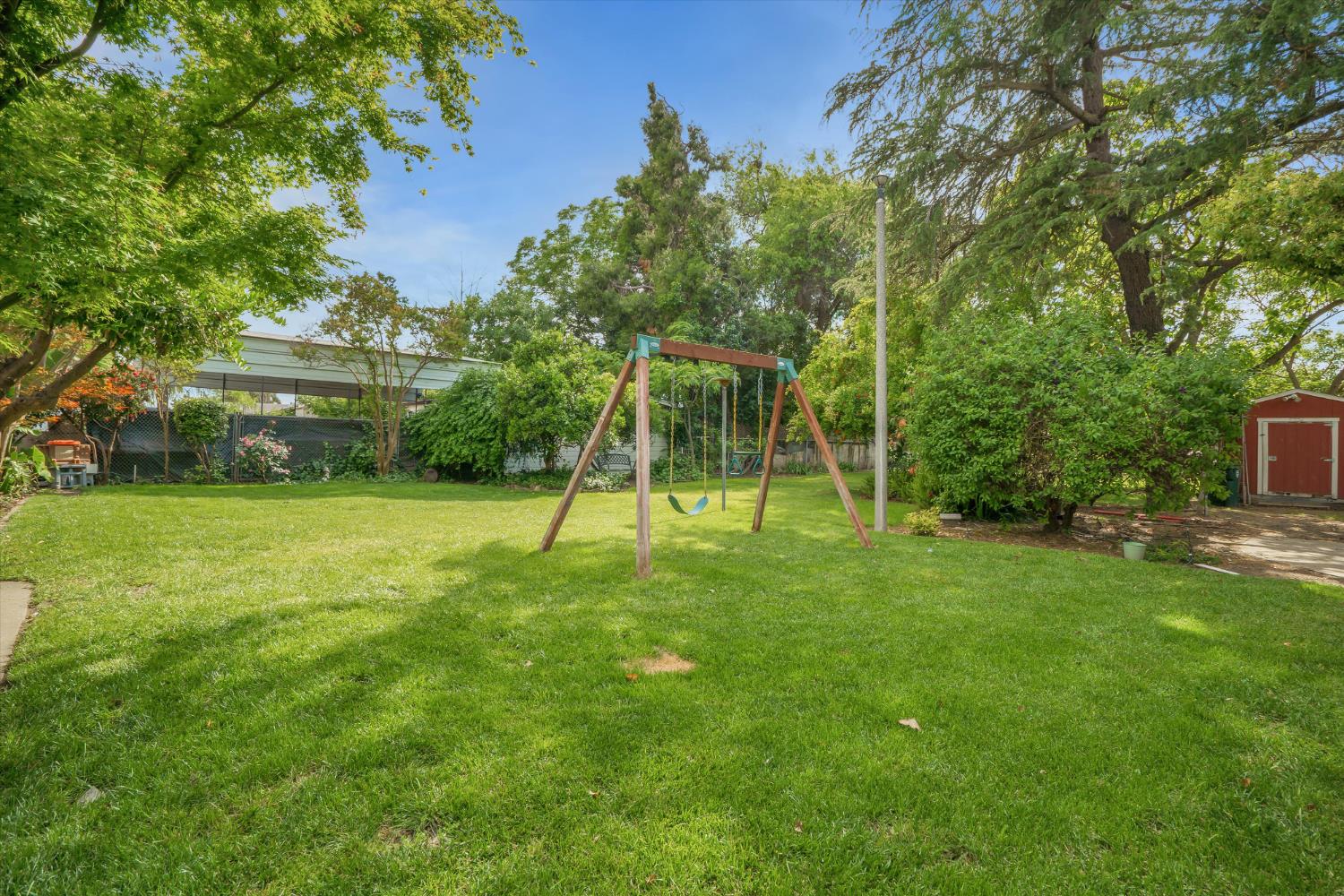 531 Locust Ave, Manteca, CA 95337