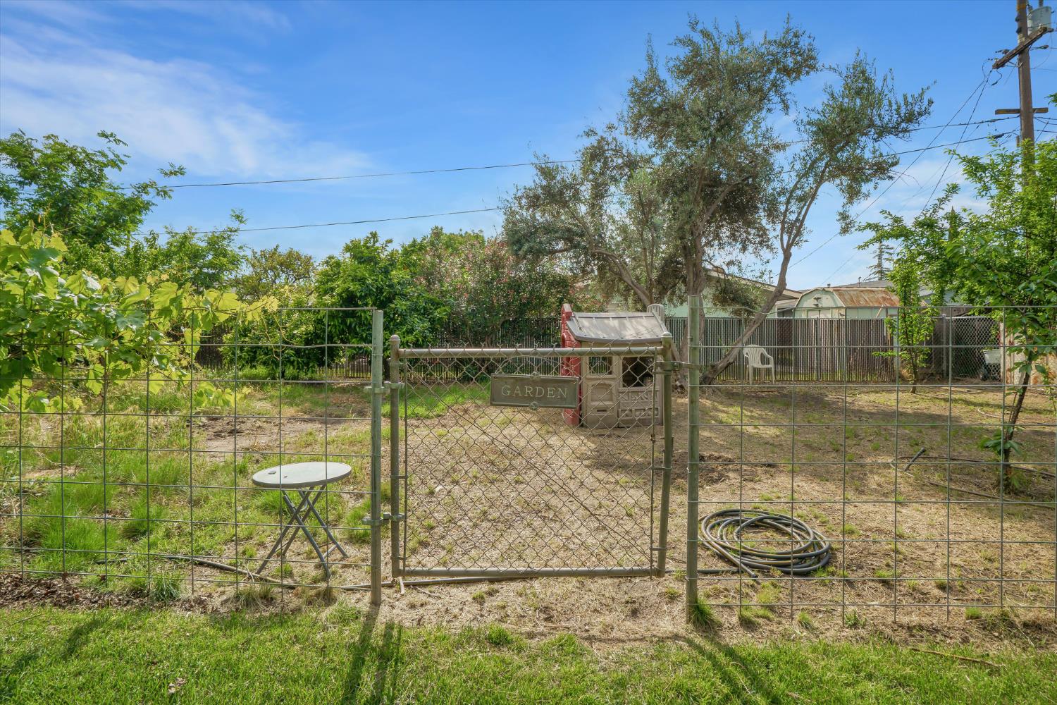 531 Locust Ave, Manteca, CA 95337