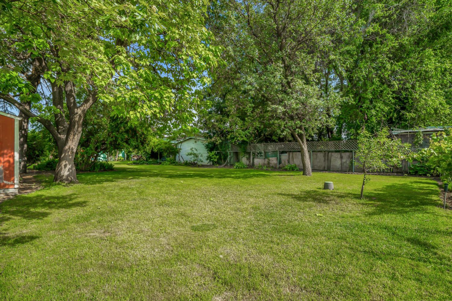 531 Locust Ave, Manteca, CA 95337