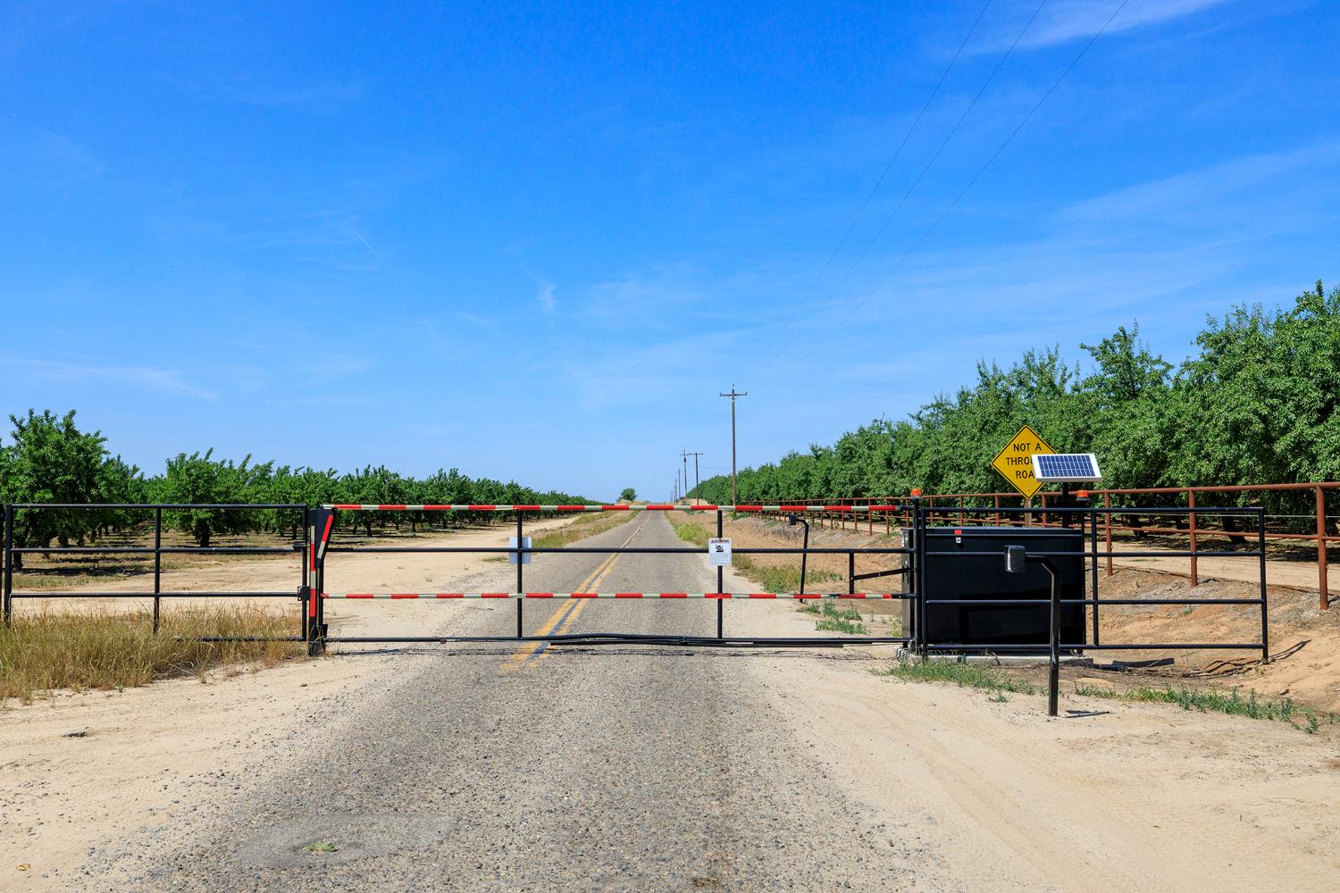 11716 11714 Amsterdam Rd, Winton, CA 95388
