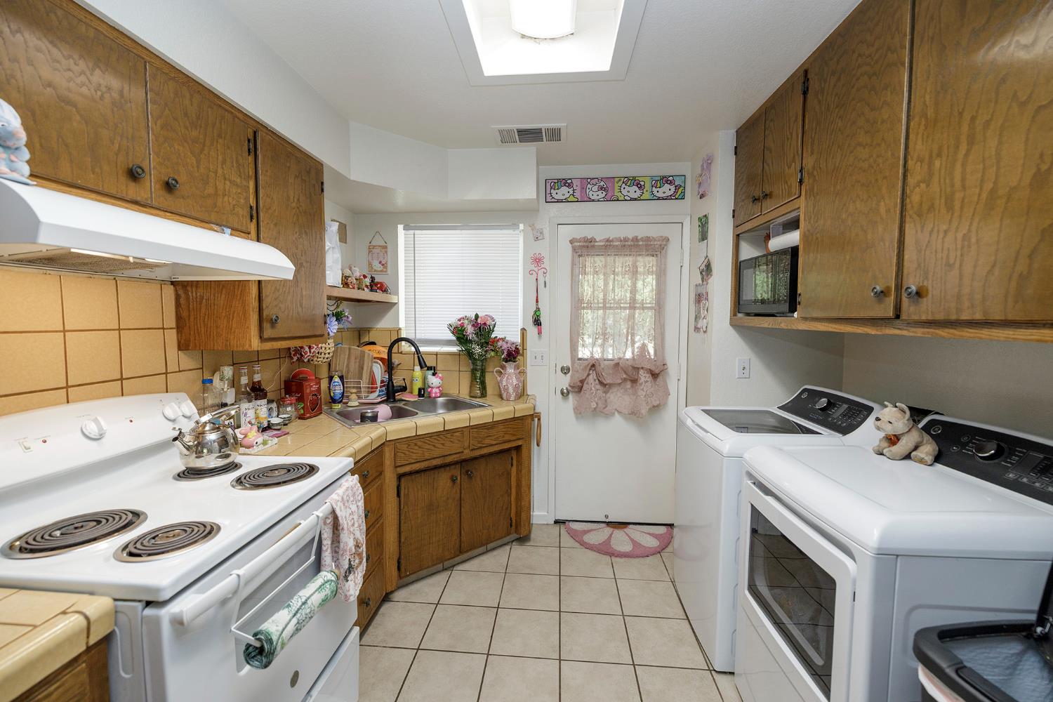 11716 11714 Amsterdam Rd, Winton, CA 95388