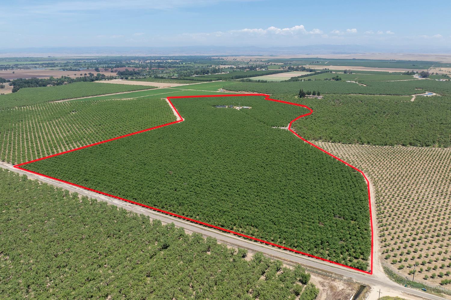 11716 11714 Amsterdam Rd, Winton, CA 95388