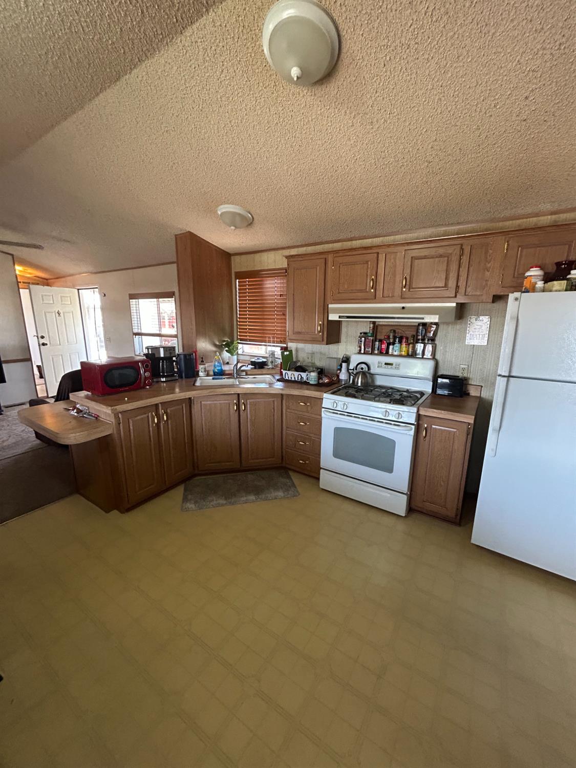 7341 Eleanor #23, Oakdale, CA 95361