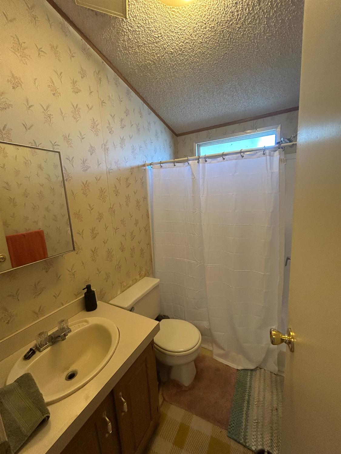 7341 Eleanor #23, Oakdale, CA 95361