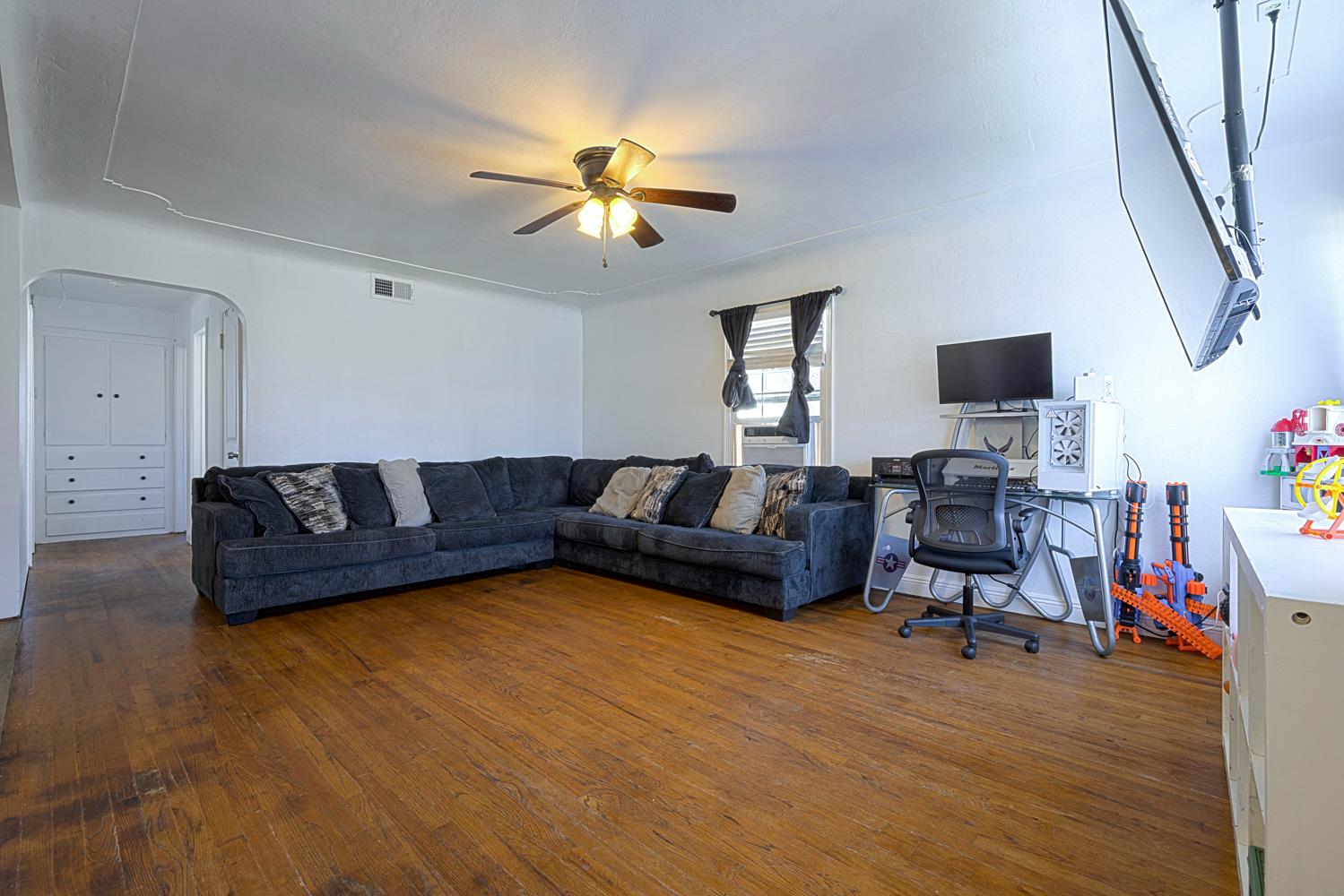 1030 Alpha Rd, Turlock, CA 95380