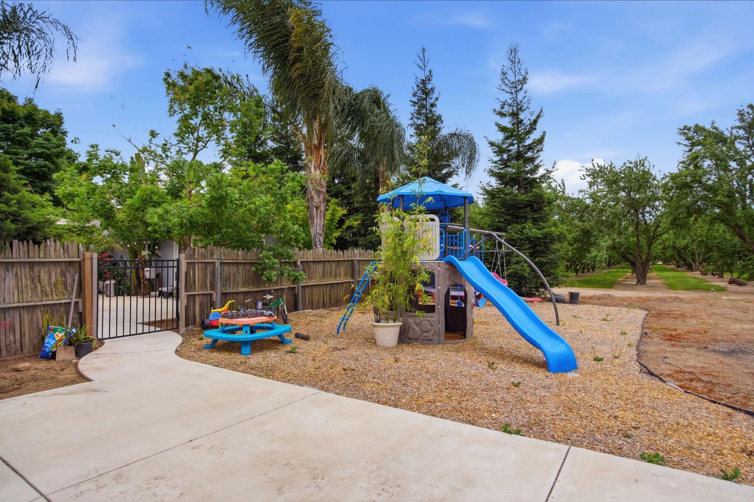 3501 North Ave, Modesto, CA 95358