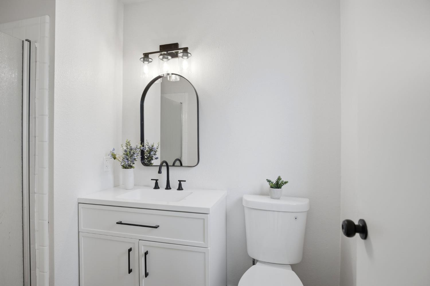 1760 Valparaiso Dr, Turlock, CA 95382