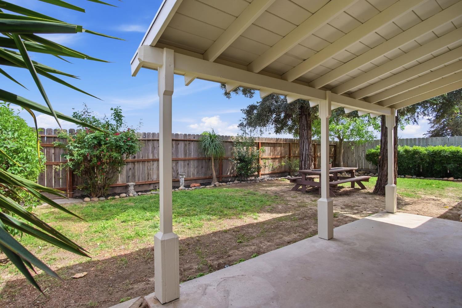 1760 Valparaiso Dr, Turlock, CA 95382