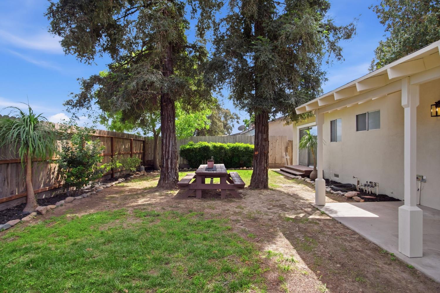 1760 Valparaiso Dr, Turlock, CA 95382