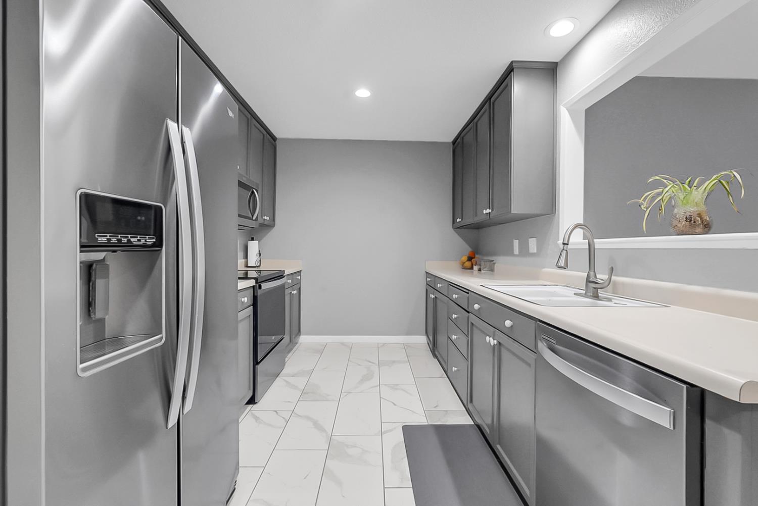 3716 Georgeann Pl, Ceres, CA 95307