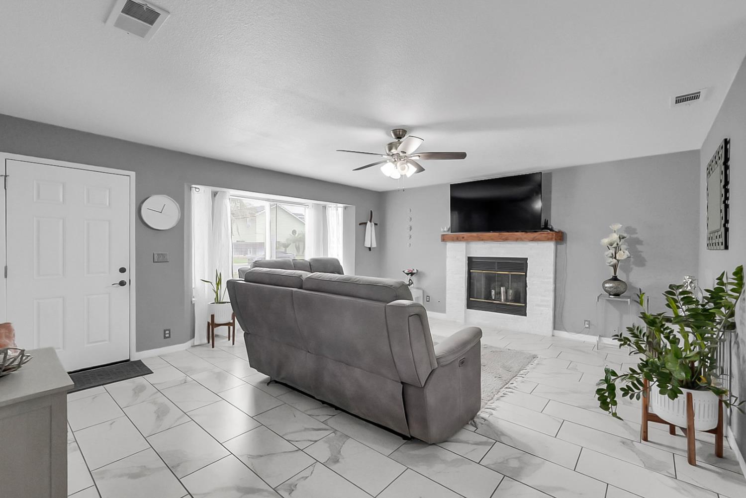 3716 Georgeann Pl, Ceres, CA 95307