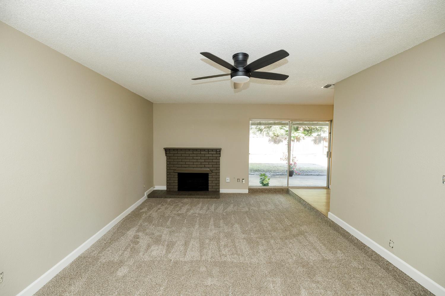 4101 Blue Bird Dr, Modesto, CA 95356