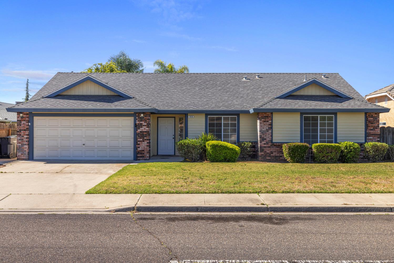 1050 W Tuolumne Rd, Turlock, CA 95382