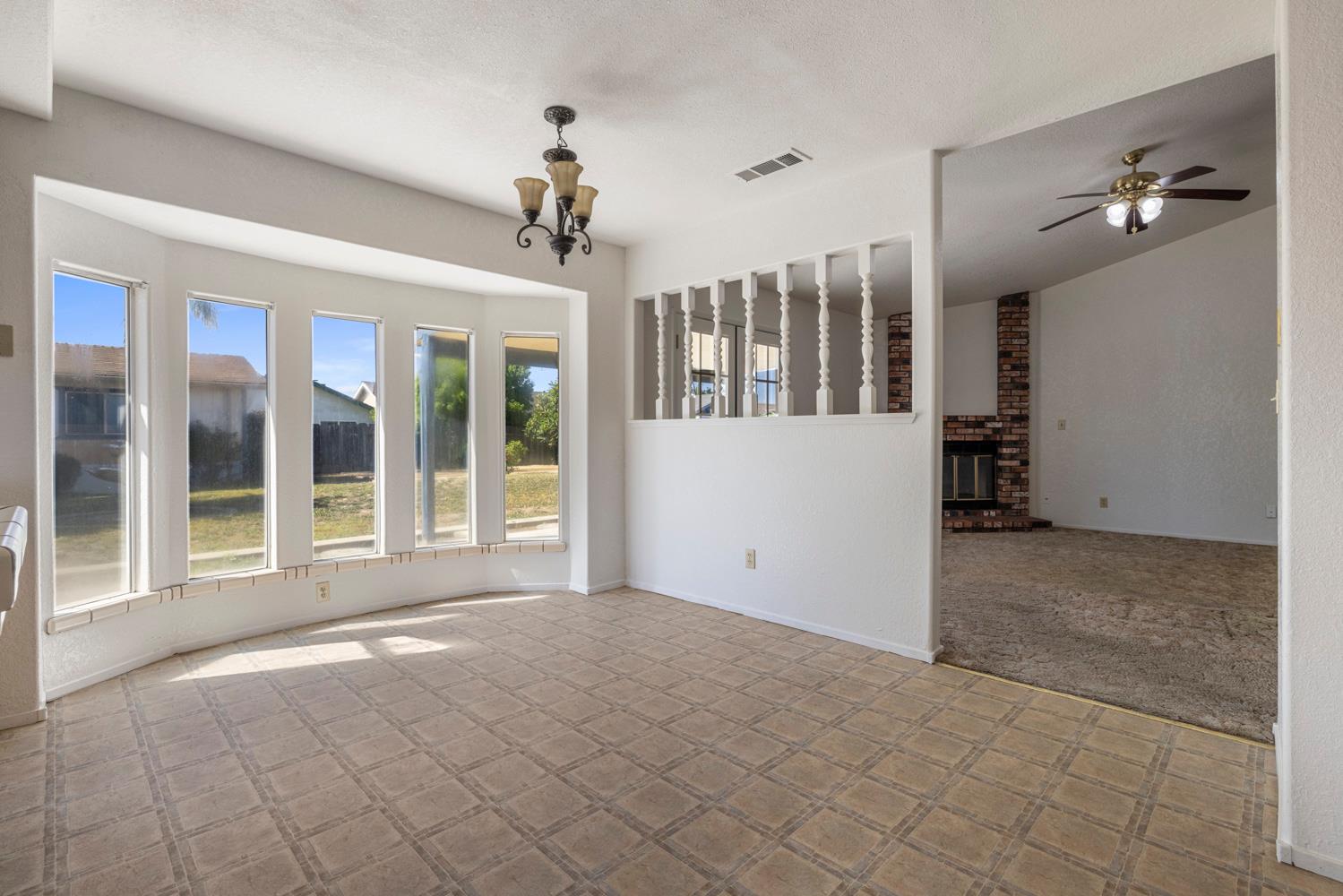 1050 W Tuolumne Rd, Turlock, CA 95382