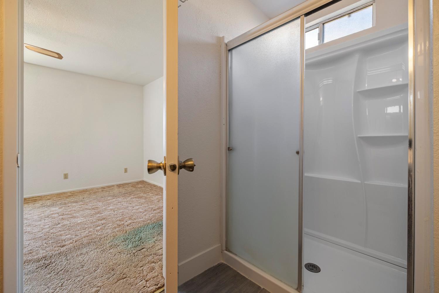 1050 W Tuolumne Rd, Turlock, CA 95382