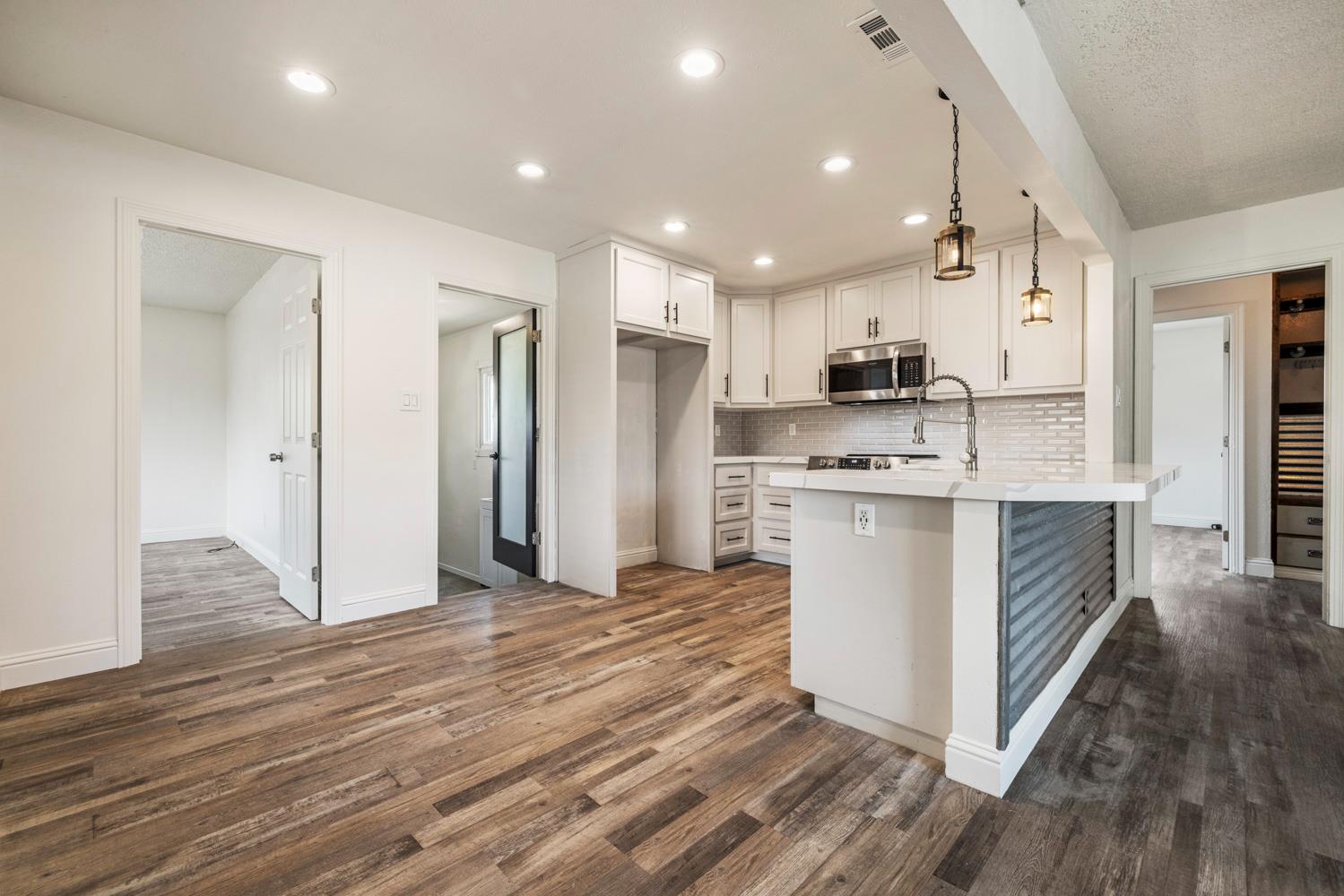 244 Emerson Ave, Modesto, CA 95350