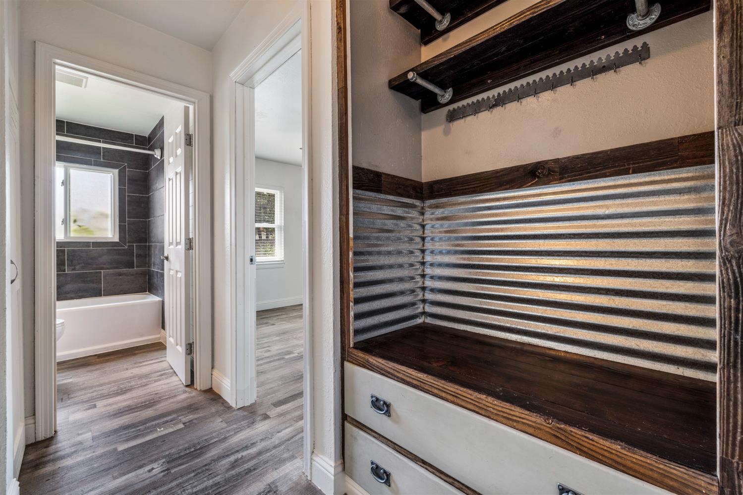 244 Emerson Ave, Modesto, CA 95350