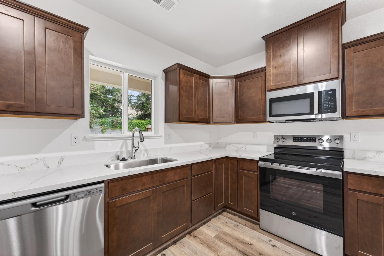 3025 Havencove Way, Modesto, CA 95355