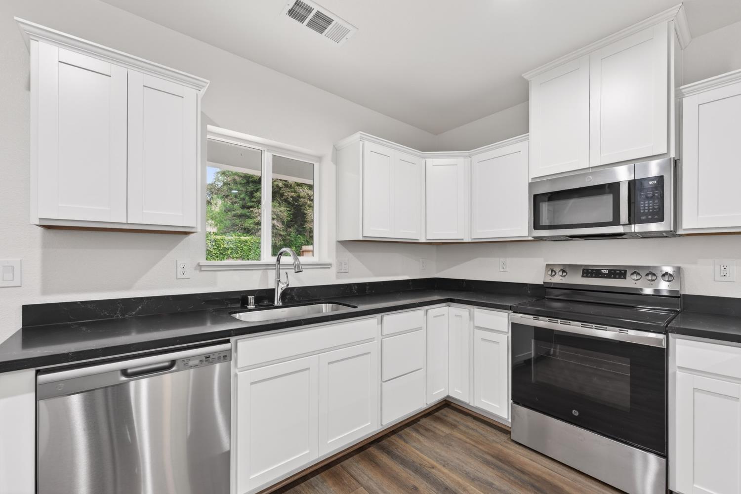 3021 Havencove Way, Modesto, CA 95355