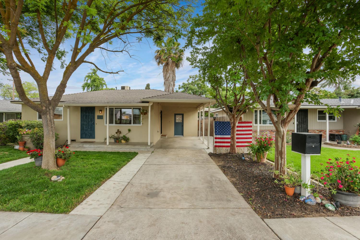 134 E Washington St, Ripon, CA 95366