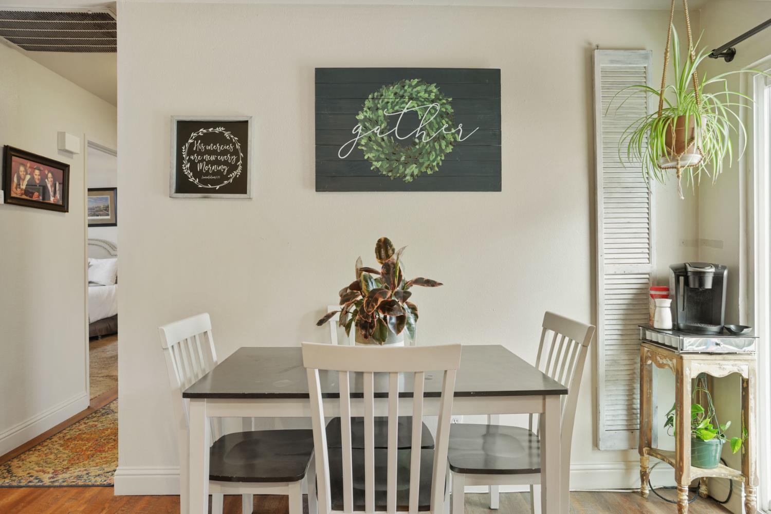 134 E Washington St, Ripon, CA 95366