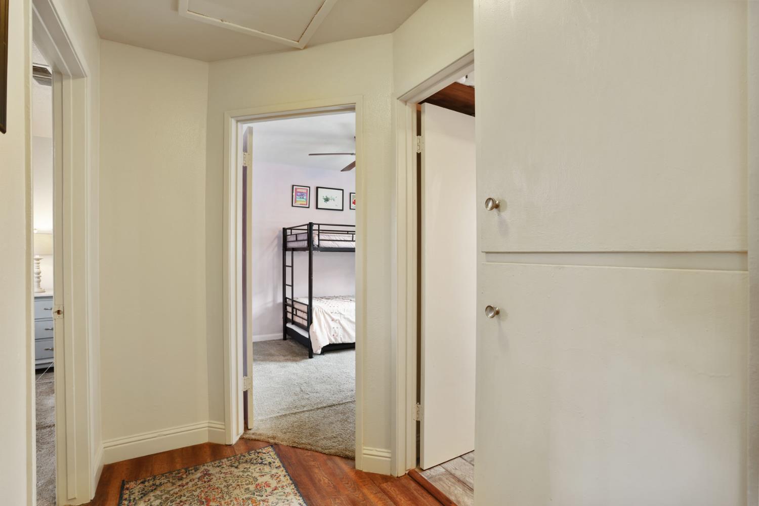 134 E Washington St, Ripon, CA 95366