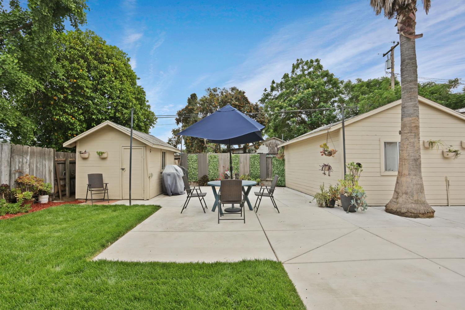 134 E Washington St, Ripon, CA 95366