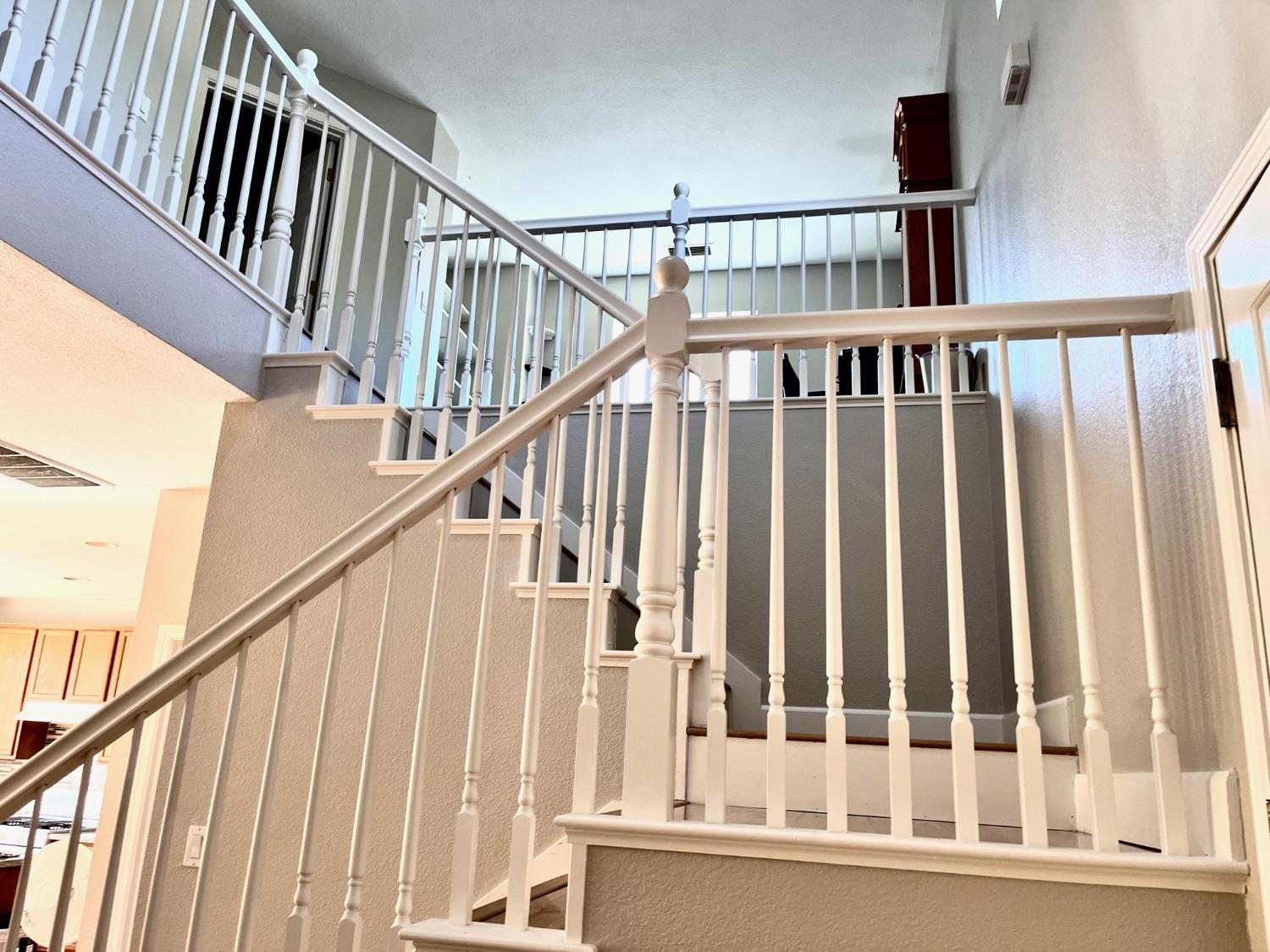 1450 Longhorn Ln, Patterson, CA 95363