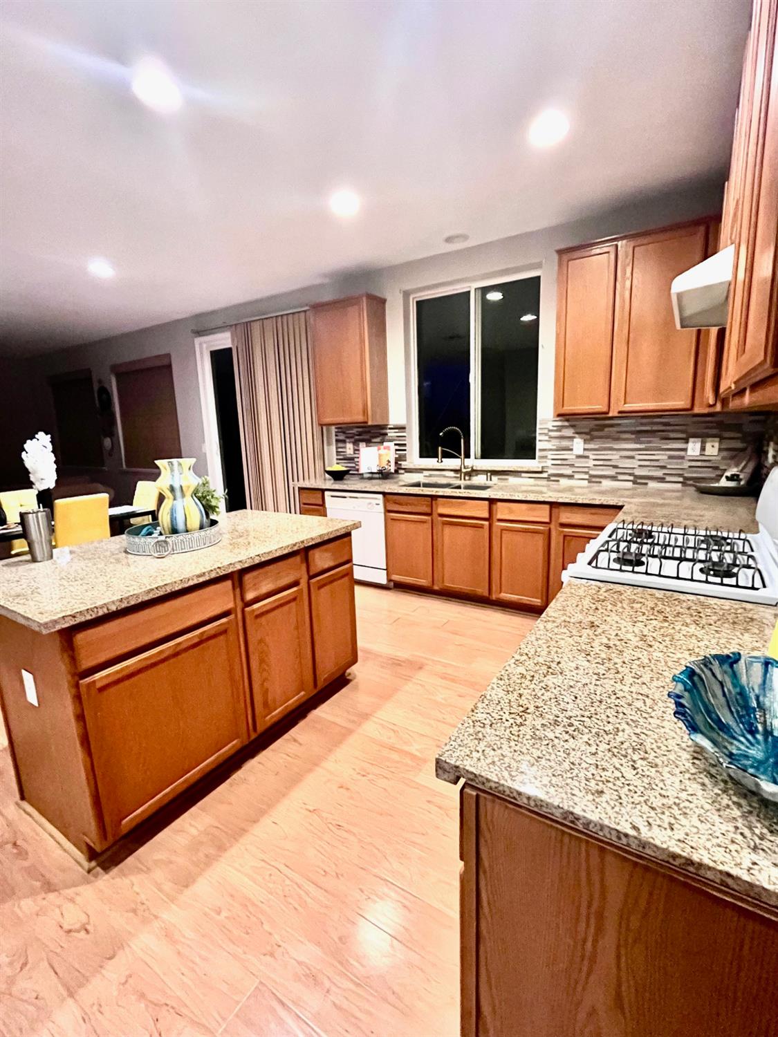 1450 Longhorn Ln, Patterson, CA 95363