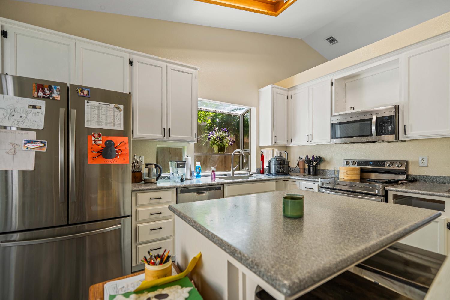 2131 Goldstone Way, Riverbank, CA 95367