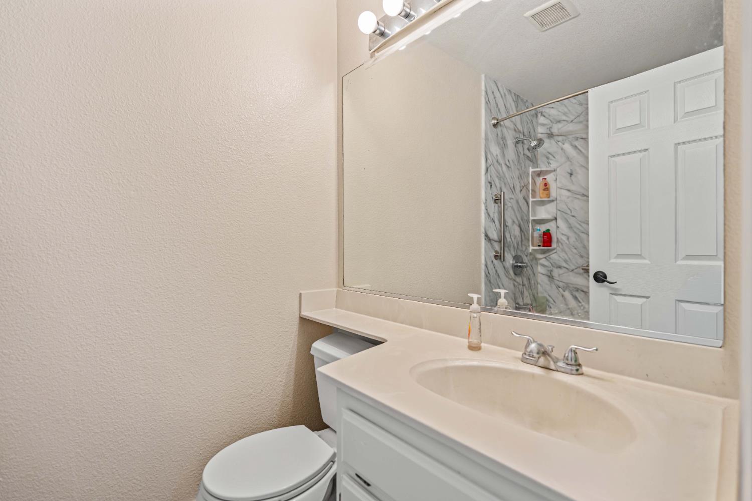 2131 Goldstone Way, Riverbank, CA 95367