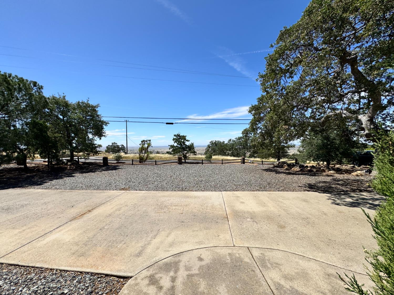 9844 Banderilla Dr, La Grange, CA 95329