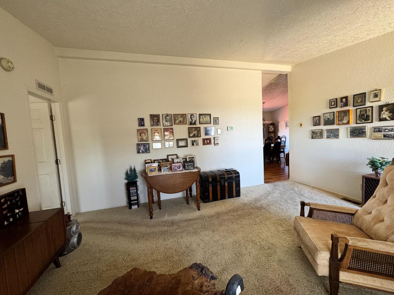 9844 Banderilla Dr, La Grange, CA 95329