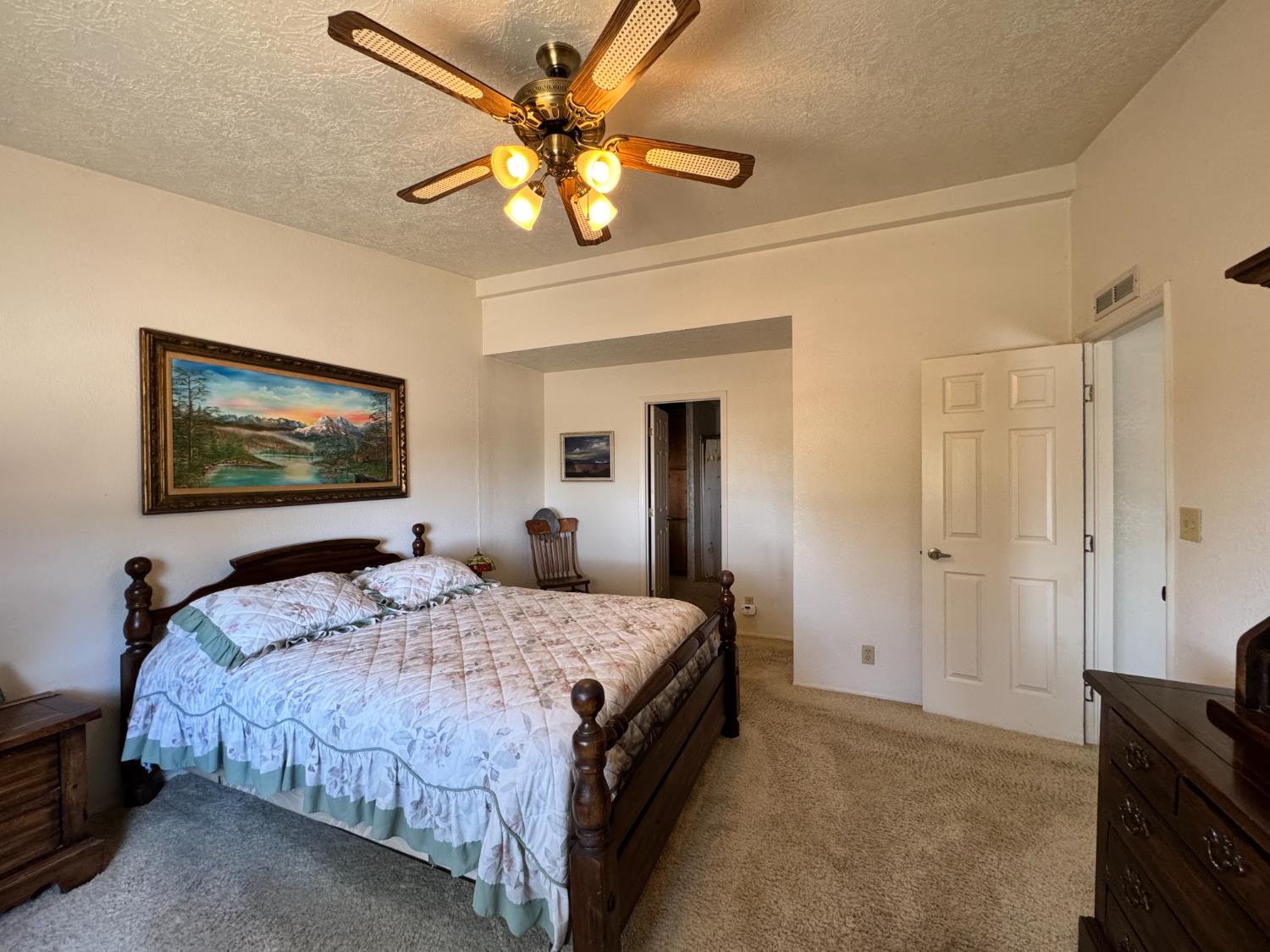 9844 Banderilla Dr, La Grange, CA 95329