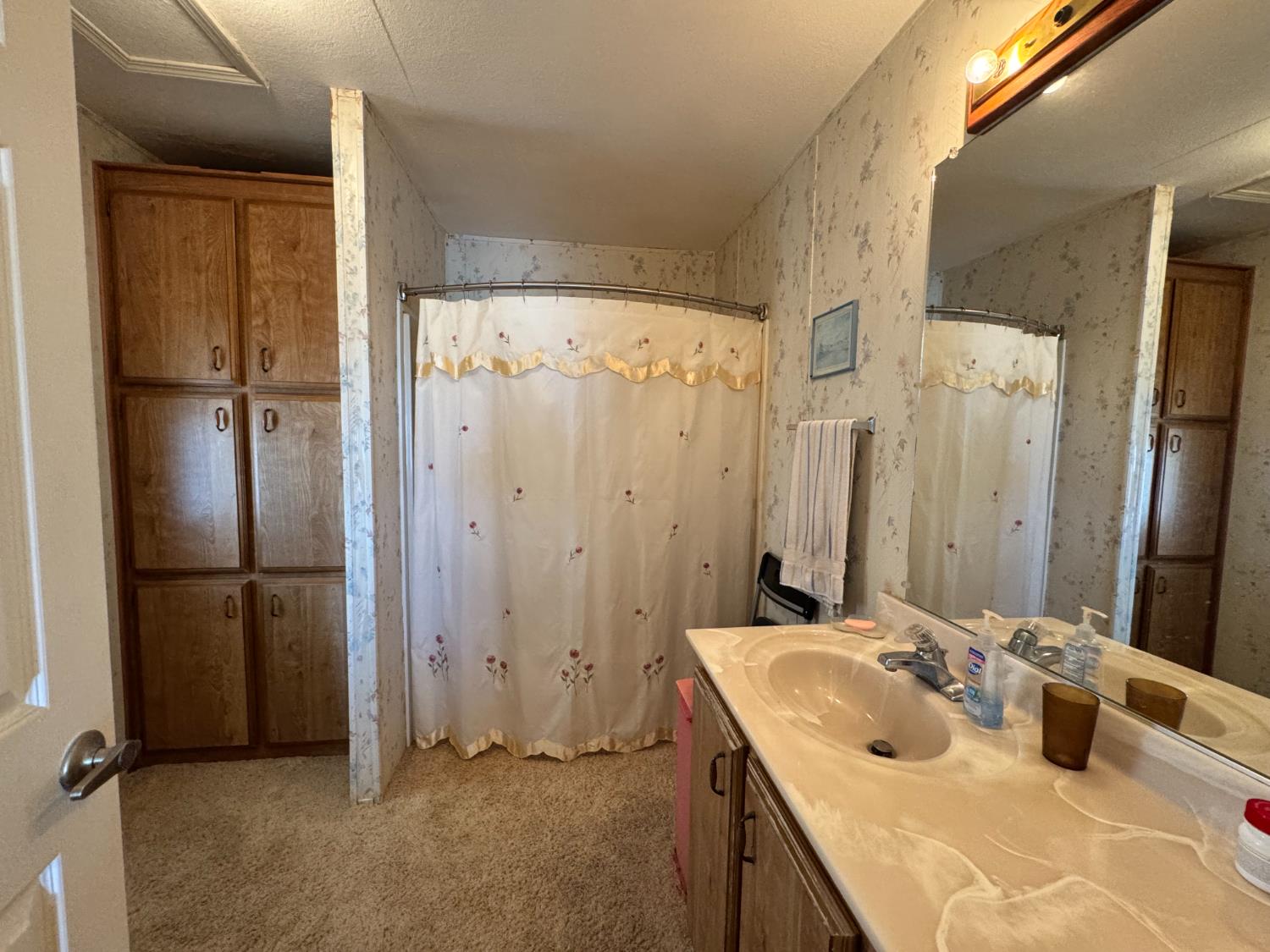 9844 Banderilla Dr, La Grange, CA 95329