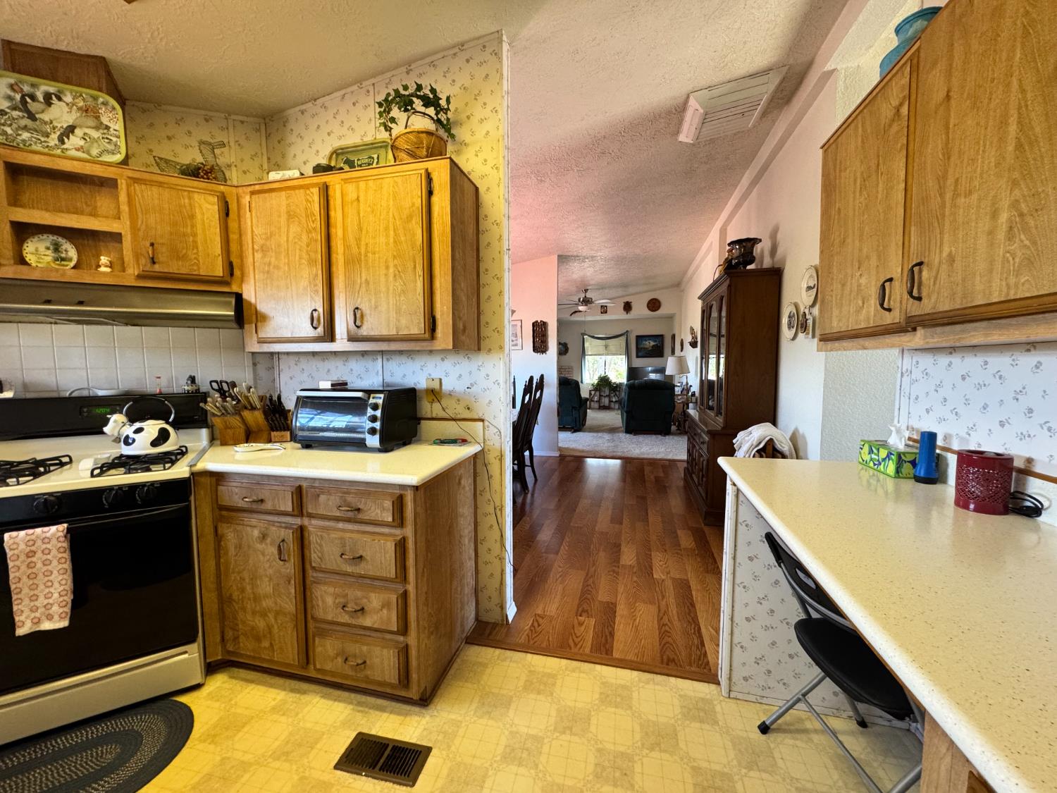 9844 Banderilla Dr, La Grange, CA 95329