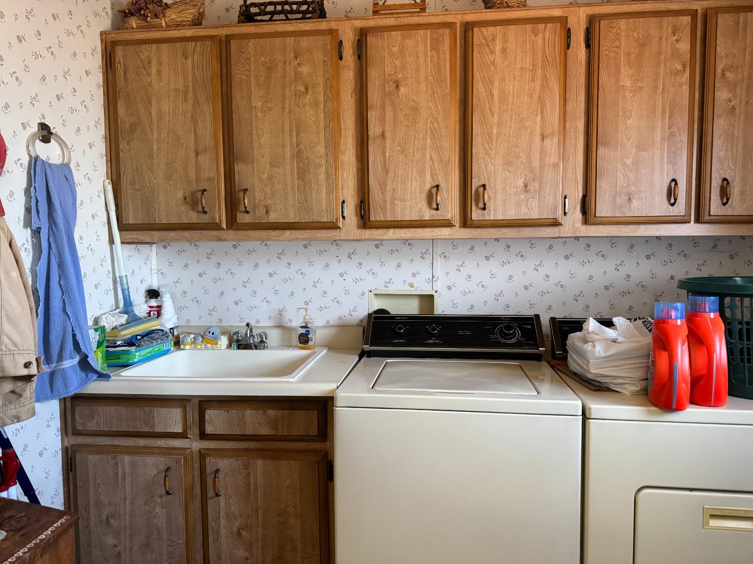 9844 Banderilla Dr, La Grange, CA 95329