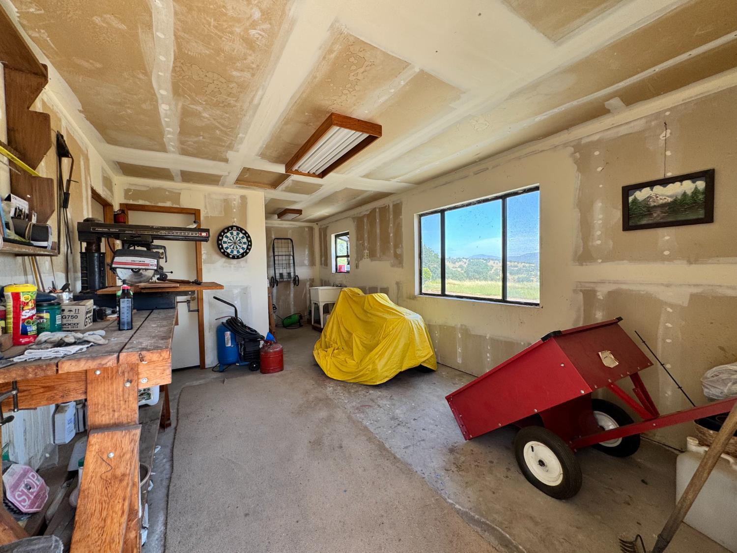 9844 Banderilla Dr, La Grange, CA 95329