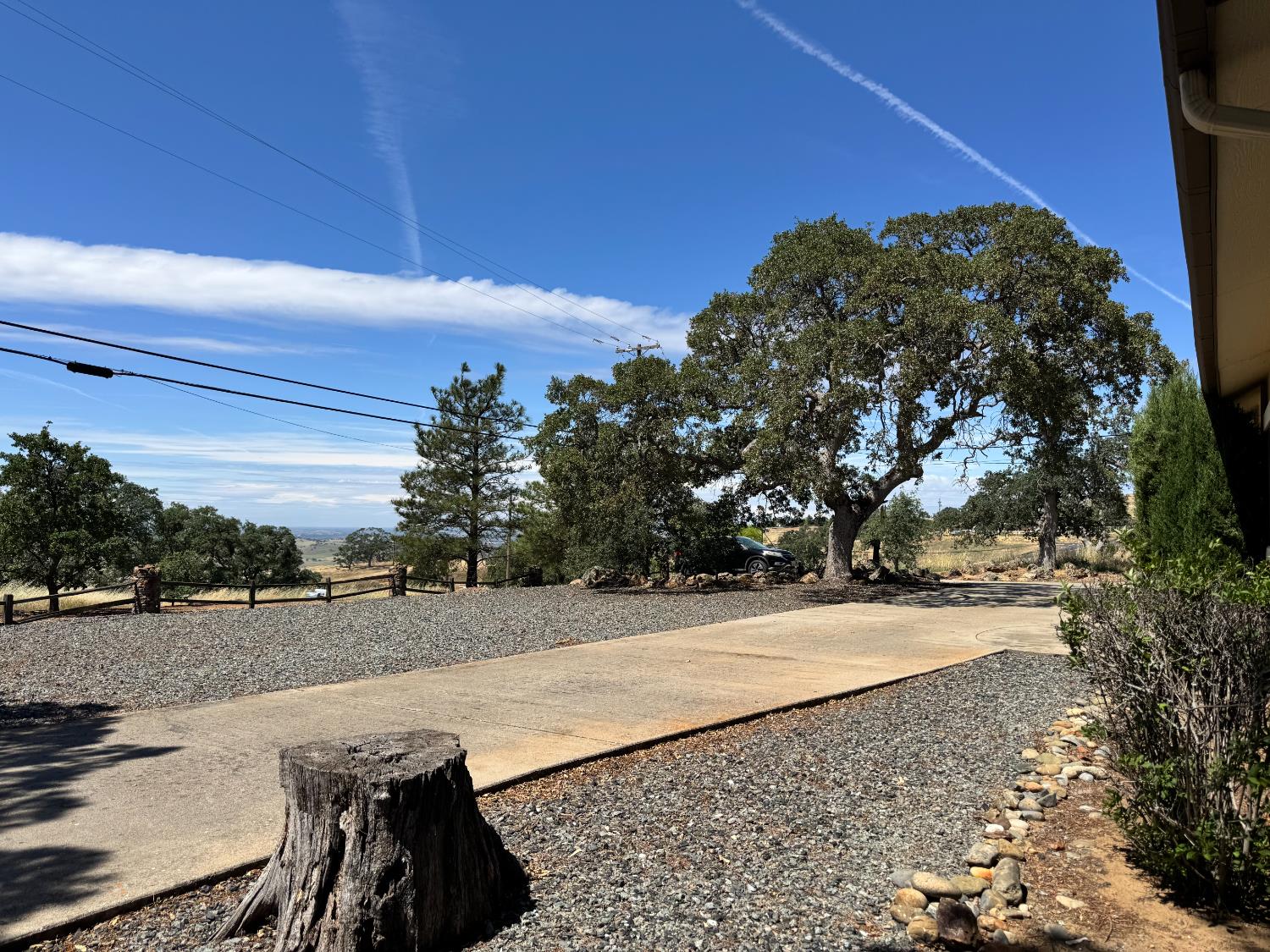 9844 Banderilla Dr, La Grange, CA 95329