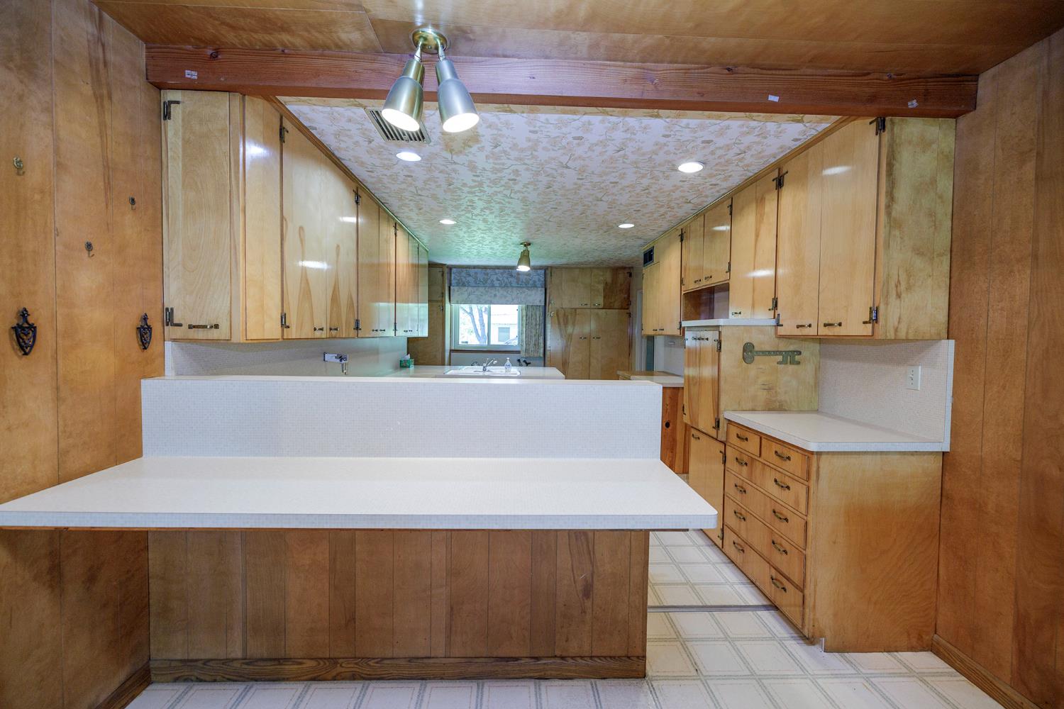 1550 Brayton Ave, Escalon, CA 95320