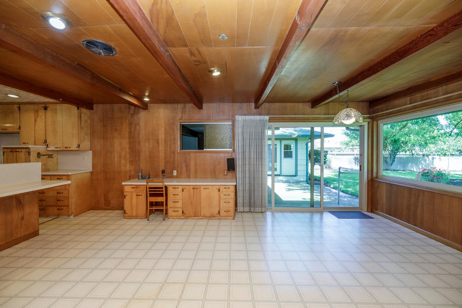 1550 Brayton Ave, Escalon, CA 95320