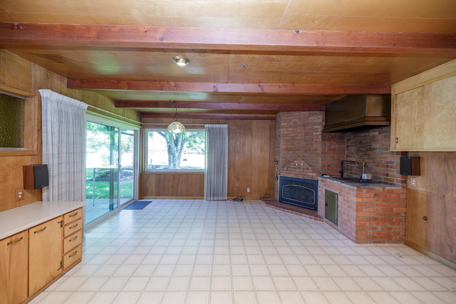 1550 Brayton Ave, Escalon, CA 95320