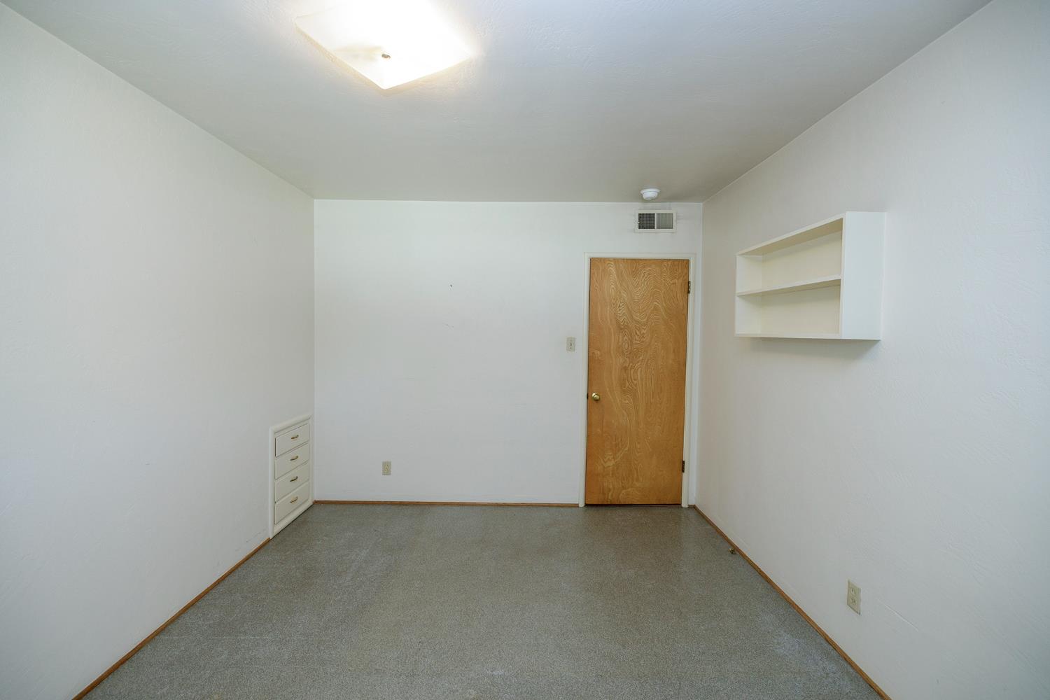 1550 Brayton Ave, Escalon, CA 95320
