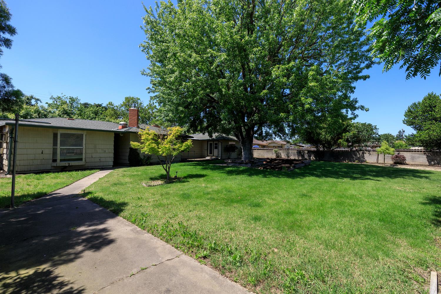 1550 Brayton Ave, Escalon, CA 95320