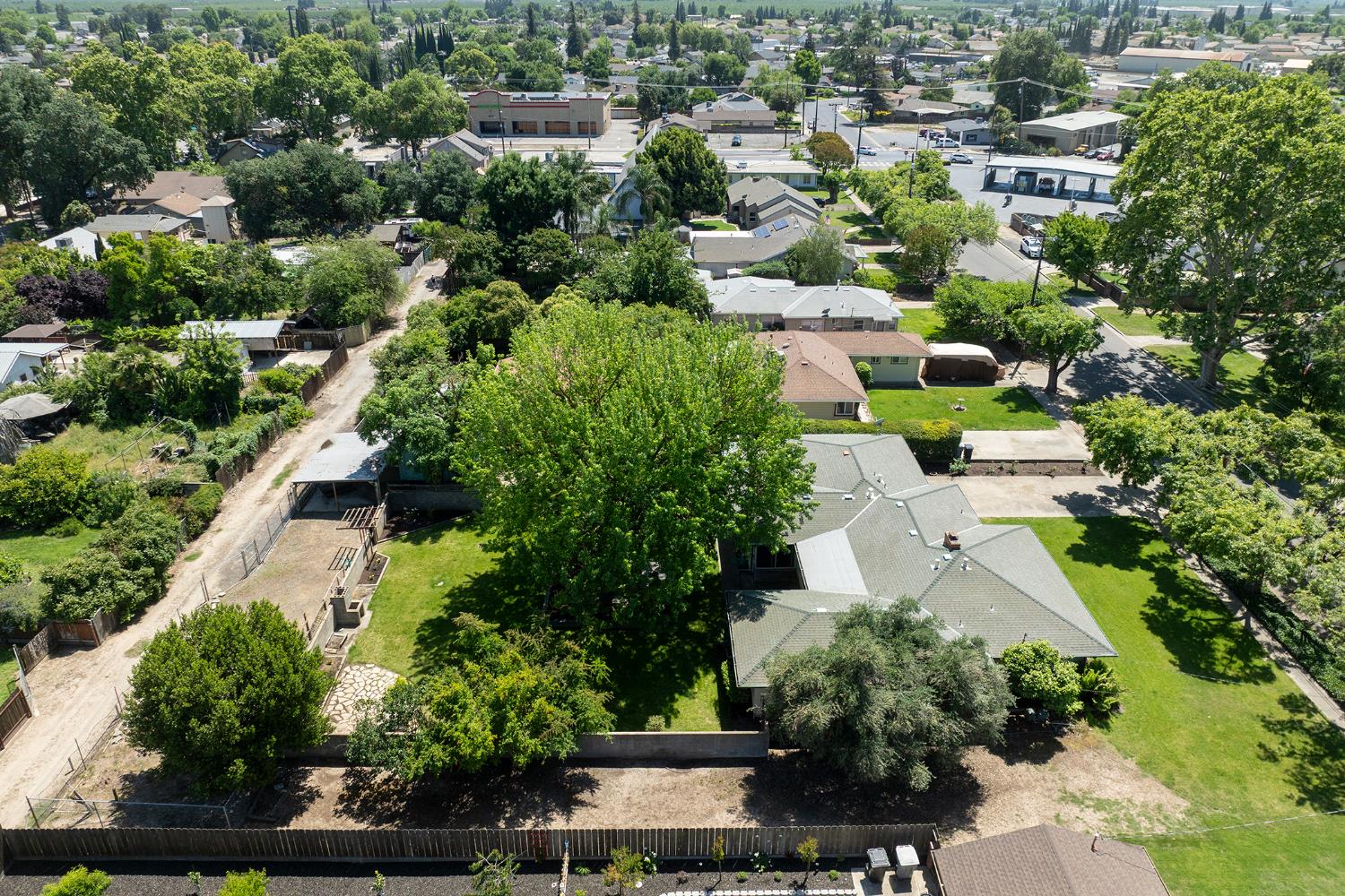 1550 Brayton Ave, Escalon, CA 95320